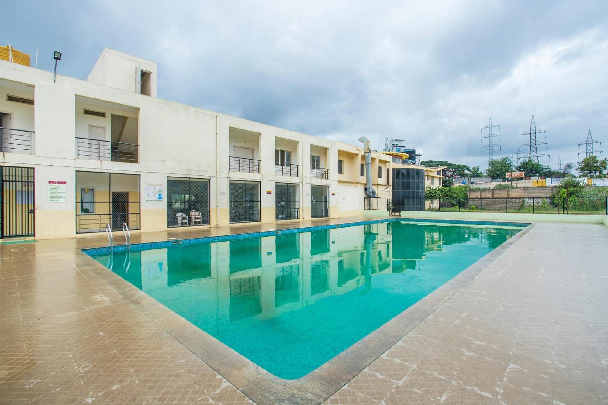 Hotel O Gymkhana Comforts Jalahalli Bagian luar foto